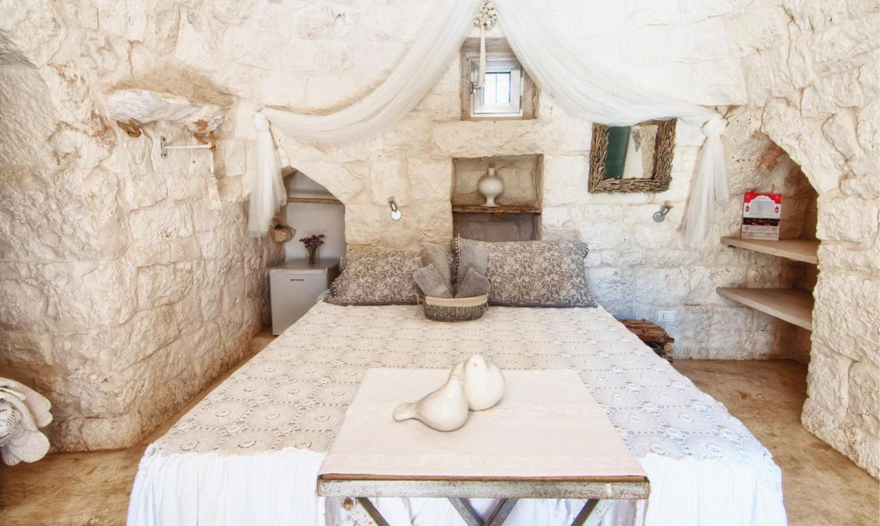 Puntebianche B&B Ceglie Messapica Bagian luar foto